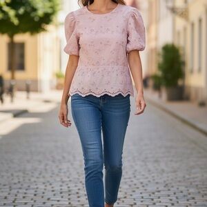 On Twelfth Pink eyelet puff-sleeve top Size Large